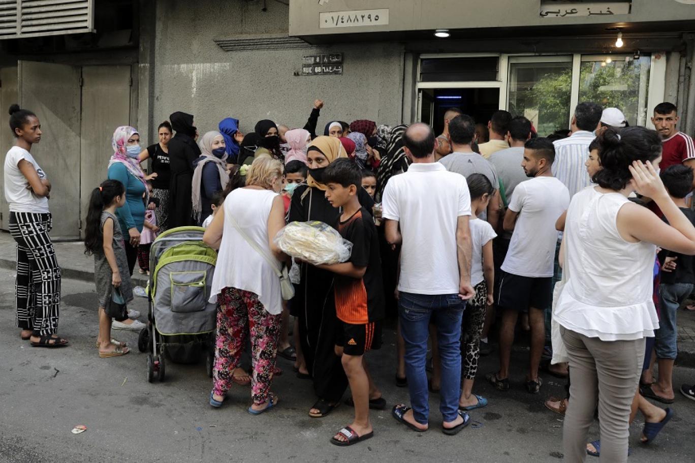 اللبنانيون في مواجهة الإنهيار: تكيّف أم خضوع؟!