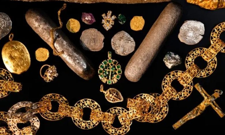 كنز دفين من الذهب والمجوهرات انتُشل من حطام سفينة عمرها 366 عاما