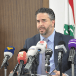 لماذا أوقف القضاء اللبناني وزير الاقتصاد السابق؟