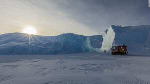 اكتشاف لا يصدق! تلال وأودية مخبأة تحت جليد القطب الجنوبي