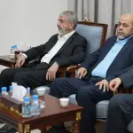 نتنياهو تعهد عدم اغتيال قادة حماس.. صحافي شهير يفجر مفاجأة