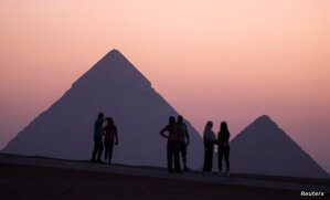 كيف بنى المصريون القدماء الأهرامات؟.. هل تم حل “اللغز الكبير”؟