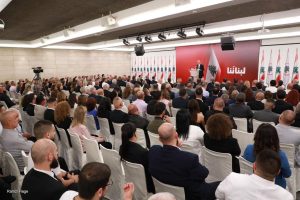 جعجع: لن نبلغ التغيير إلا بالالتزام الحزبي… والمطلوب اليوم تكامل الأجيال وتوسيع أفق الانتماء