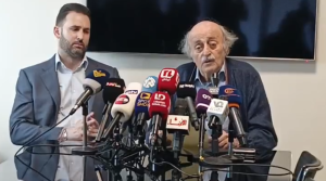 جنبلاط: سلمنا سلاح للدولة و على كل الأحزاب تسليم أسلحتها … ومزارع شبعا كانت وستبقى سورية (فيديو)
