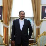 اعلام ايراني يؤكد إصاية علي شمخاني في الهجوم و نقله بحالة حرجة الى المستشفى