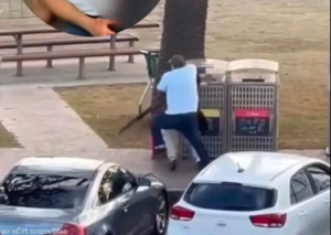 شجاعته جعلته بطلا قوميا في أستراليا.. من هو أحمد الأحمد؟